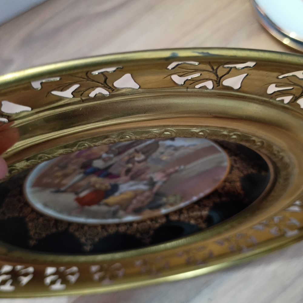 Vintage Decorative Plate with Gold and Black Design - Picture 4 of 9